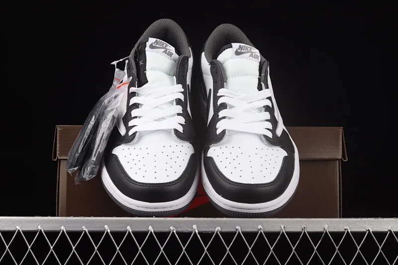 All Categories Air Jordan Jordan series basketball shoes Air Jordan 1 Low Cost-effective version Travis Scott x Fragment x Air Jordan 1 Low "Military Blue" AJ1 Joe 1 Lightning Undercut Low CQ4277-008